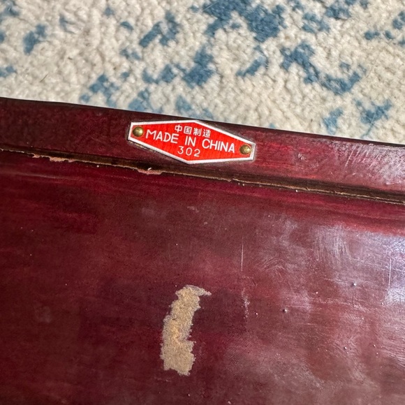 Vintage Chinese Jewelry Box Rosewood With Brass and Design red Silk Interior - Picture 12 of 12